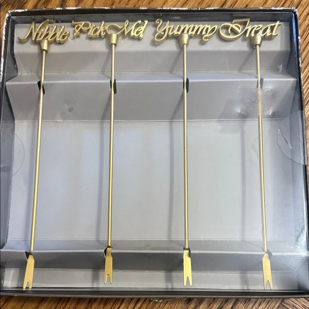 Pier 1 Gold Appetizer Fork Set New Sealed